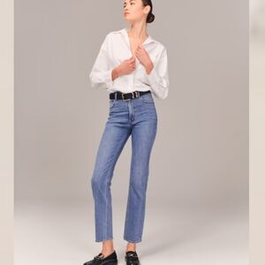Abercrombie & Fitch Ultra High Rise Ankle Straight Jean Medium Wash Reg Length